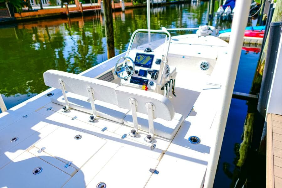 2022 Hewes Redfisher 21