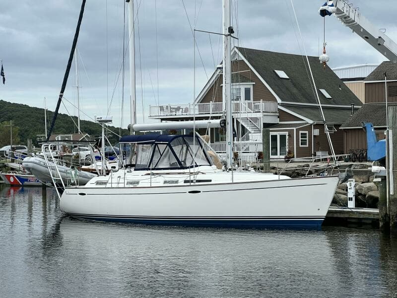 2002 Moody 38-2 Sloop