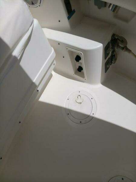 2004 Tiara Yachts 3100 Open