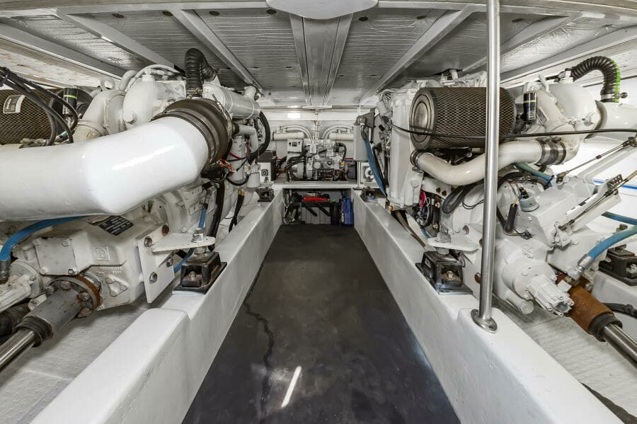 1994 Custom Carolina 43 Blackwell Convertible