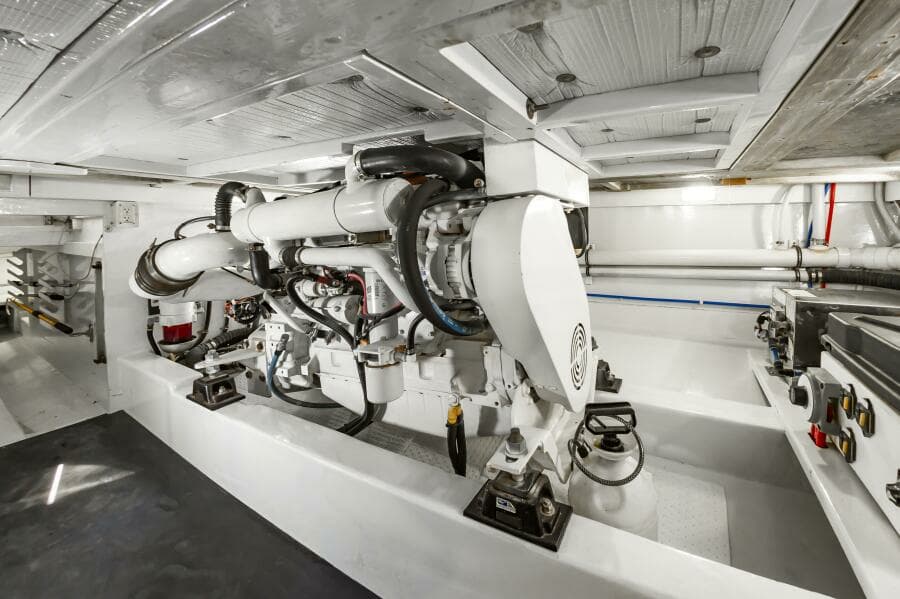 1994 Custom Carolina 43 Blackwell Convertible