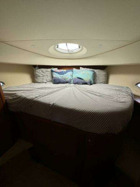 2004 Silverton 39 Motor Yacht