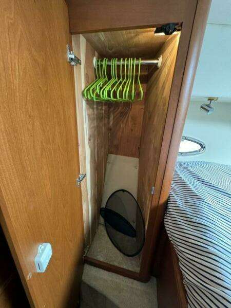 2004 Silverton 39 Motor Yacht