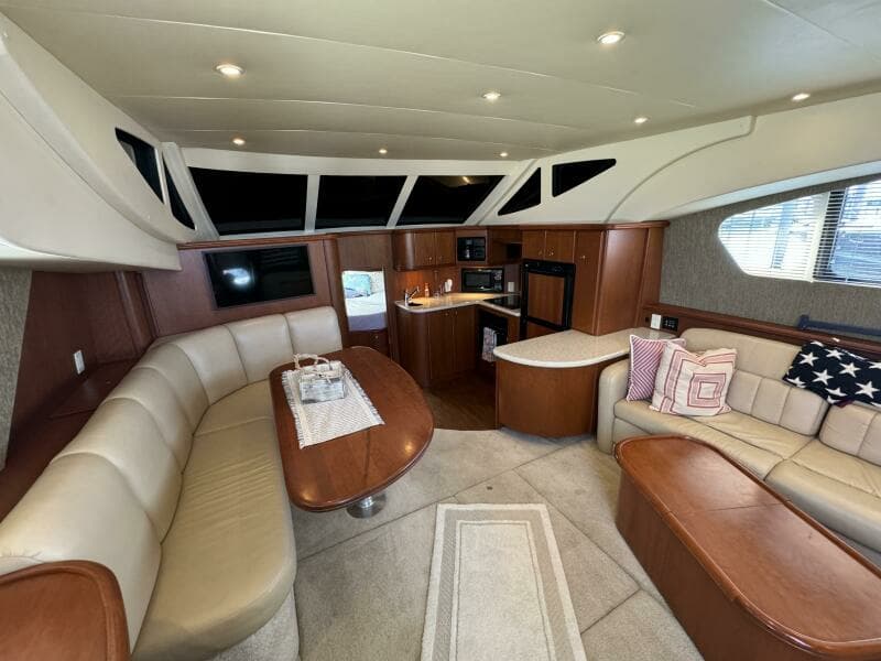 2004 Silverton 39 Motor Yacht