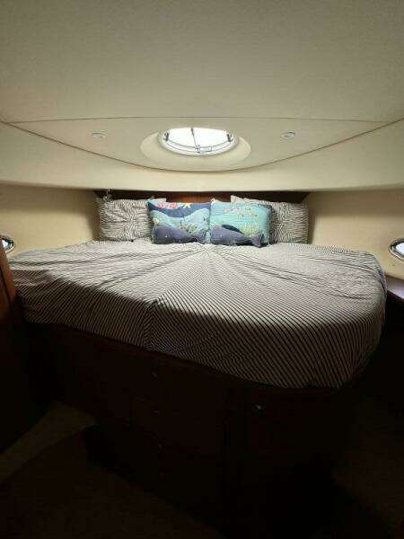 2004 Silverton 39 Motor Yacht