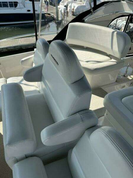 2004 Silverton 39 Motor Yacht