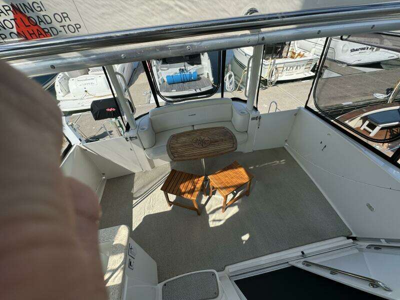 2004 Silverton 39 Motor Yacht