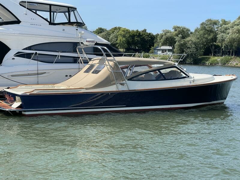 2012 Hinckley Talaria 38