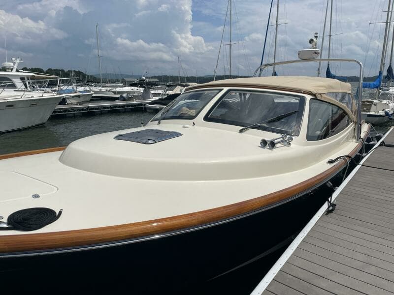 2012 Hinckley Talaria 38