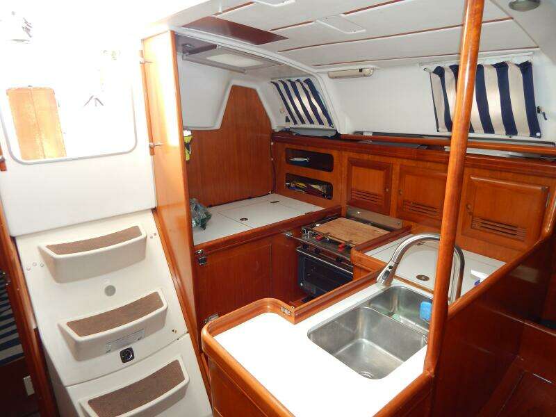 2001 Beneteau Oceanis 361 Clipper