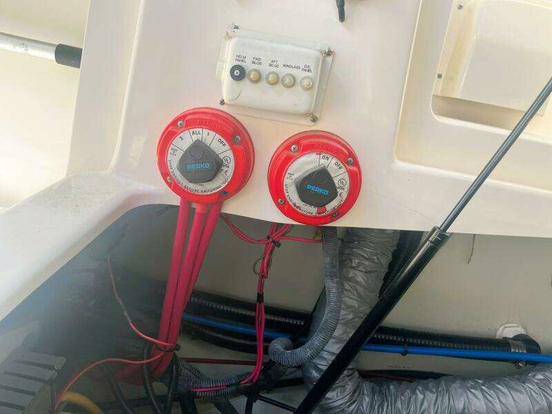 2001 Pursuit 2860 Denali