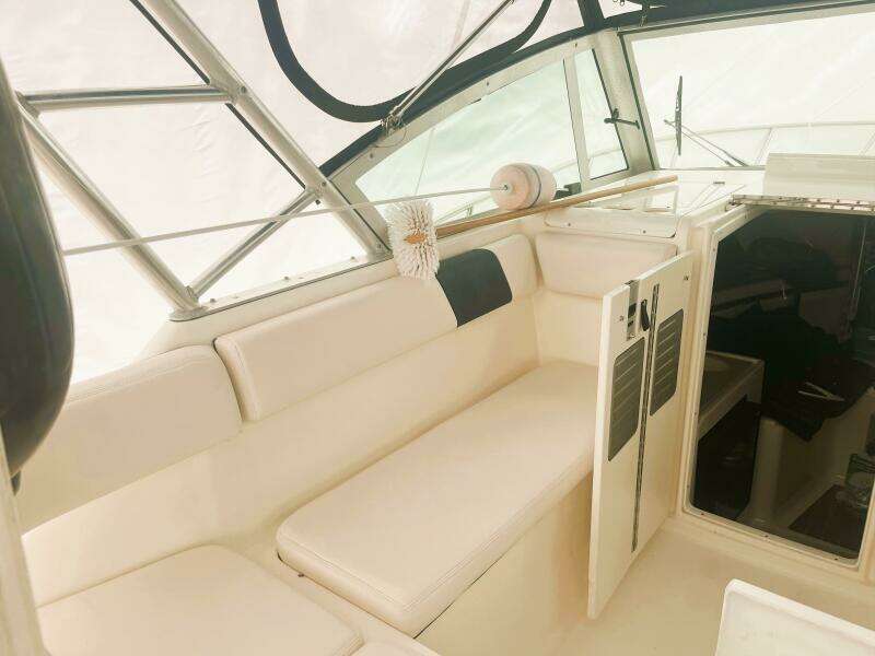 2001 Pursuit 2860 Denali