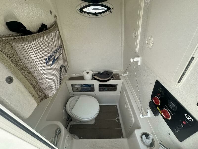 2022 Sailfish 242 CC