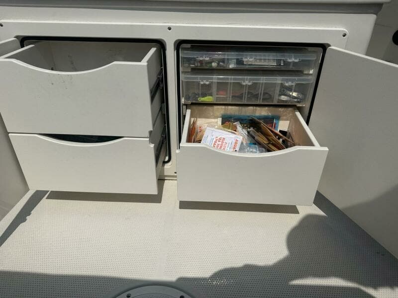 2022 Sailfish 242 CC