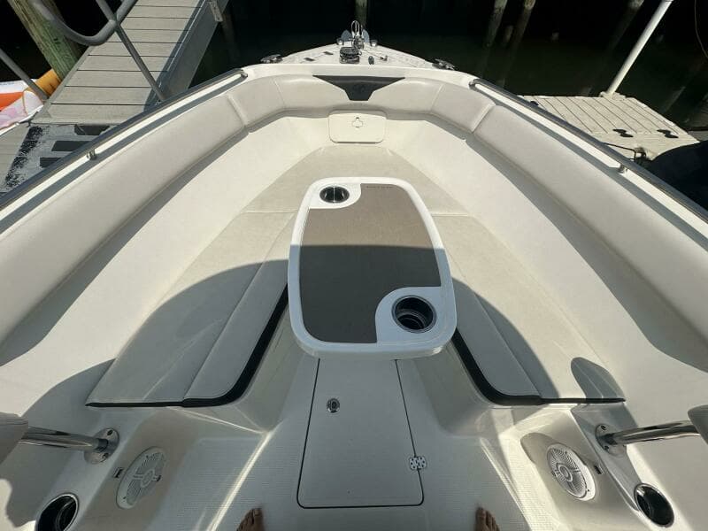 2022 Sailfish 242 CC