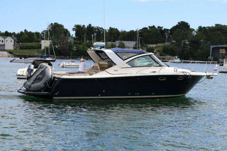 2012 Tiara Yachts 3100 Coronet