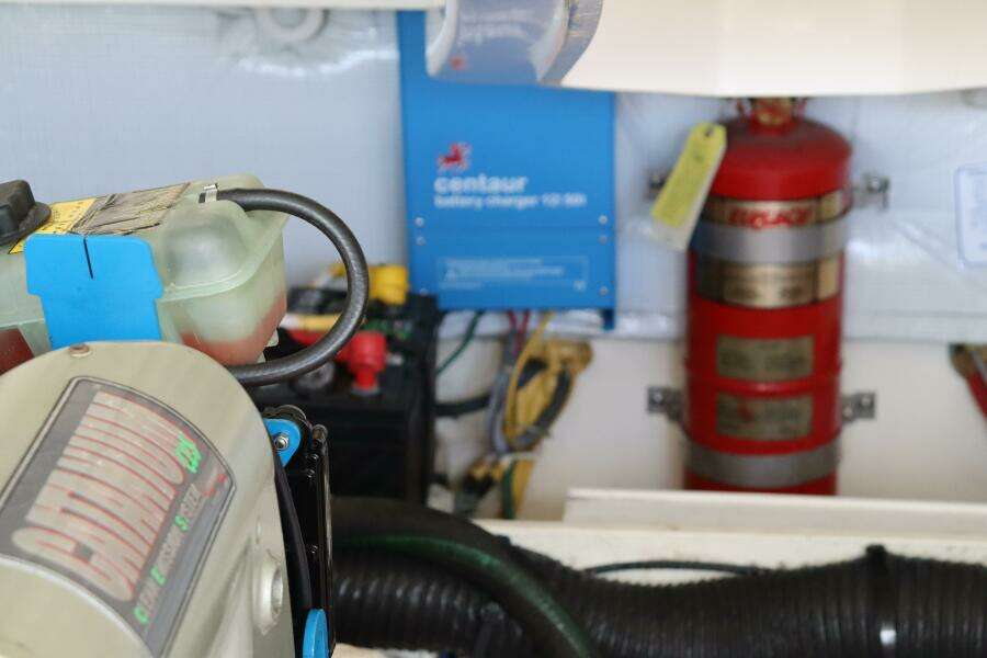 2012 Tiara Yachts 3100 Coronet