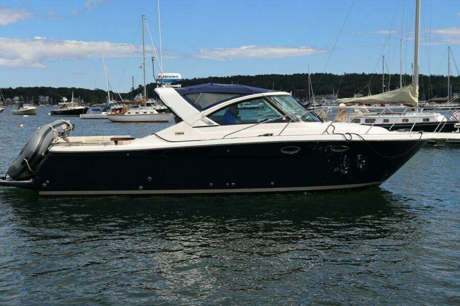 2012 Tiara Yachts 3100 Coronet