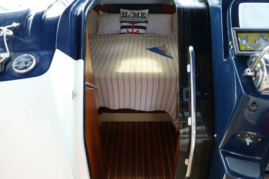 2012 Tiara Yachts 3100 Coronet