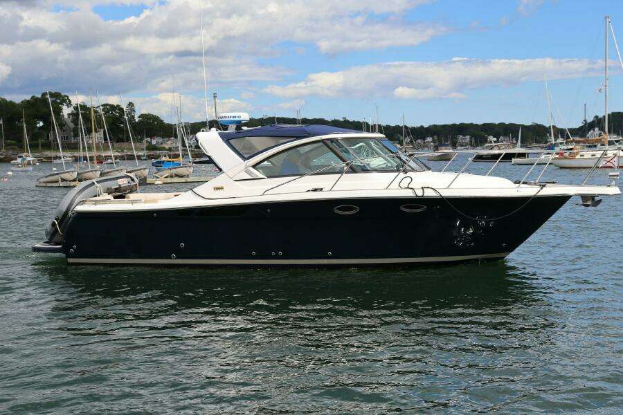 2012 Tiara Yachts 3100 Coronet