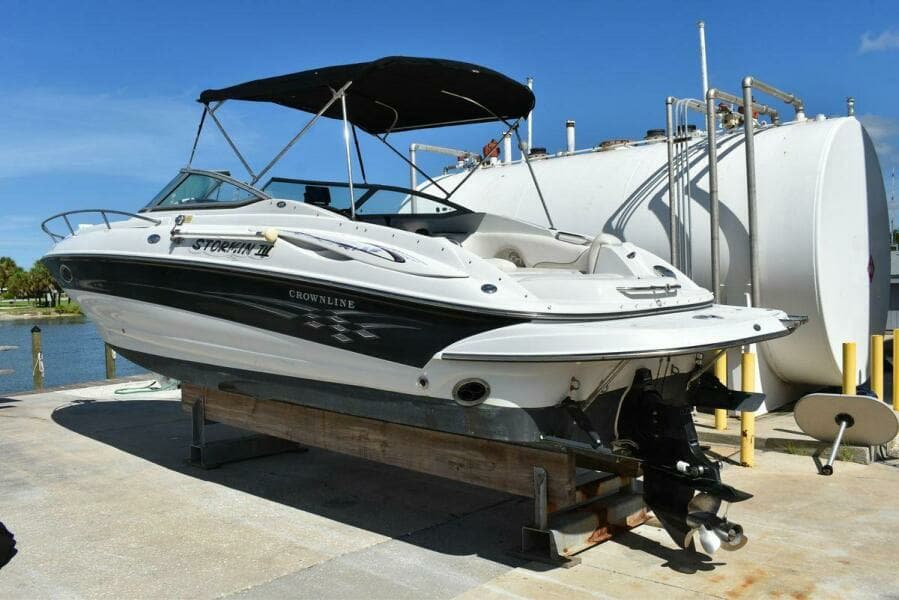 2005 Crownline 275 CCR