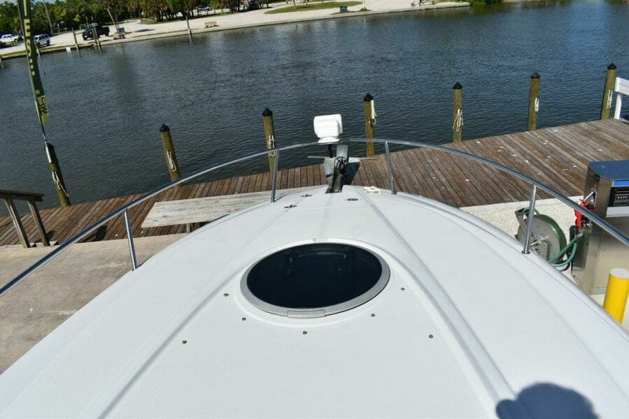 2005 Crownline 275 CCR