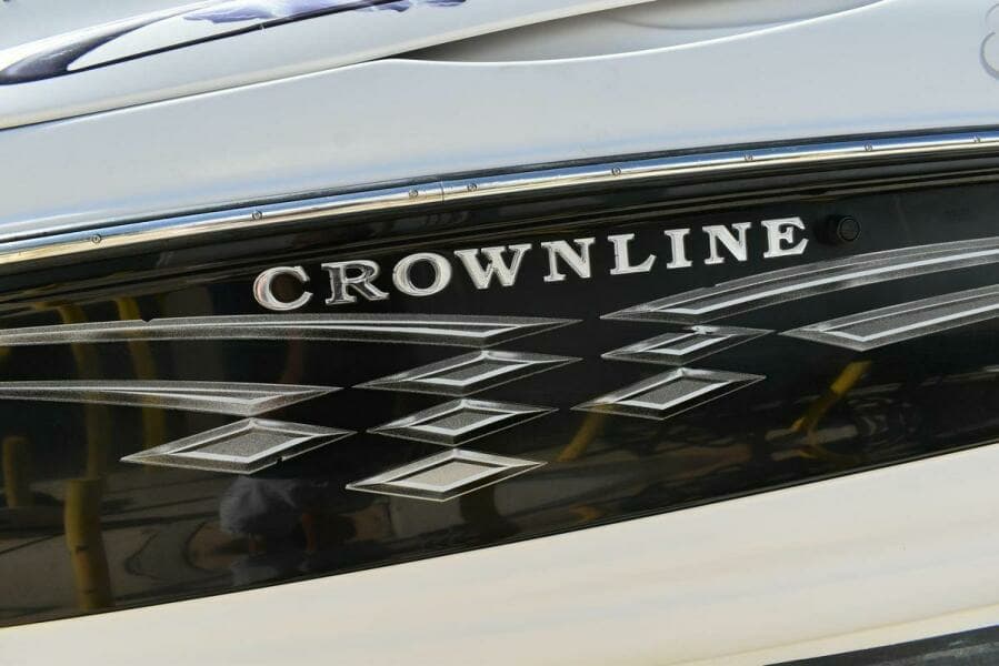 2005 Crownline 275 CCR