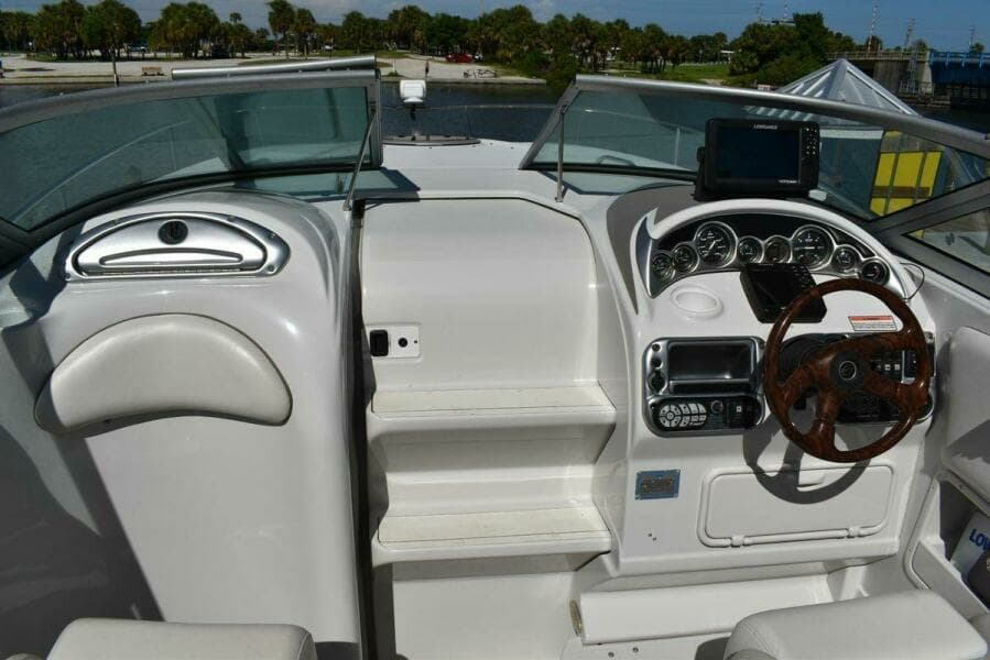 2005 Crownline 275 CCR