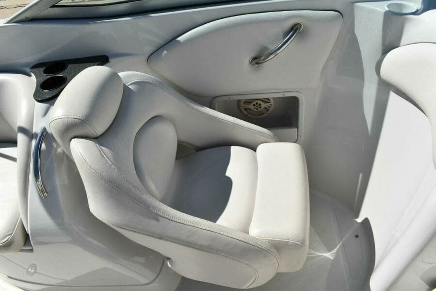 2005 Crownline 275 CCR