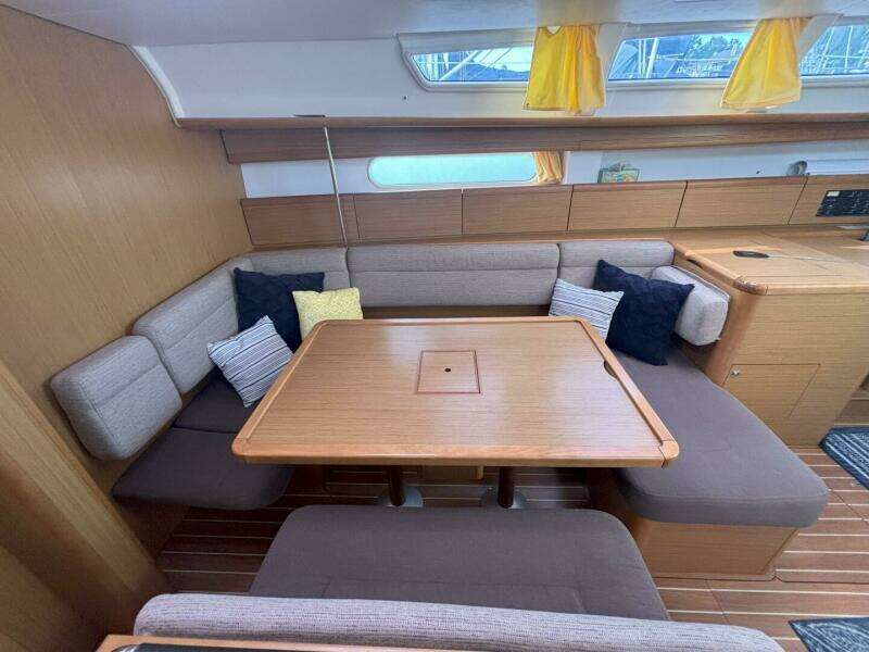 2009 Jeanneau Sun Odyssey 44i