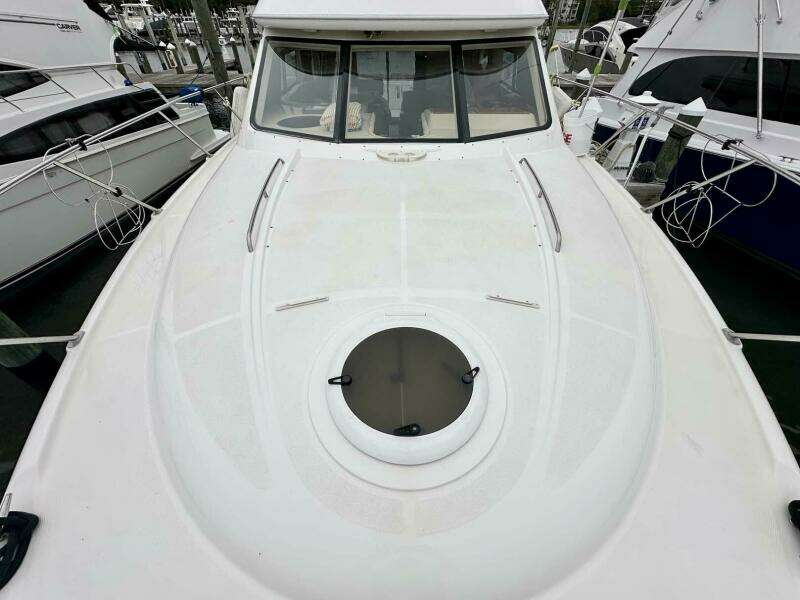 2007 Meridian 411 Sedan