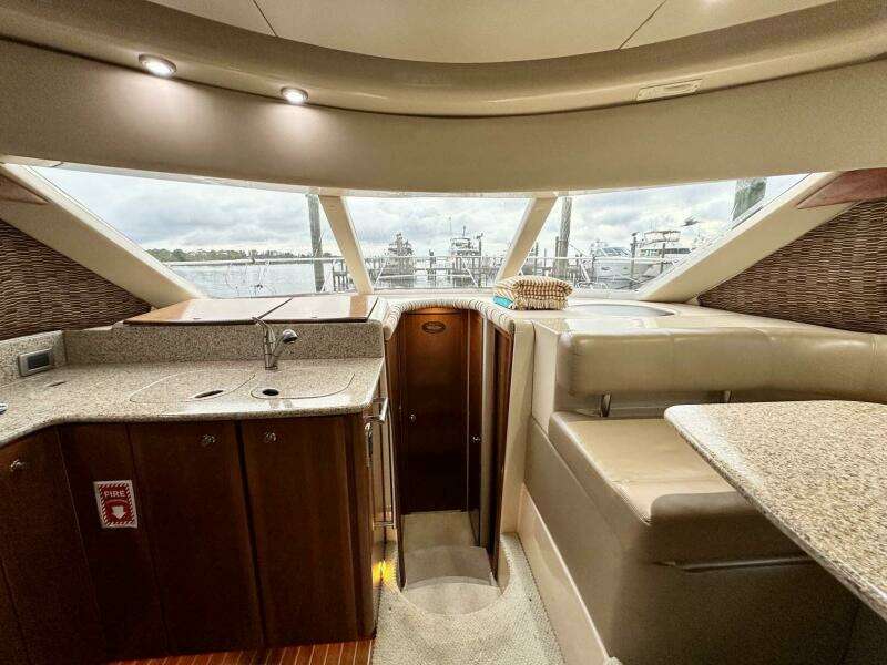 2007 Meridian 411 Sedan