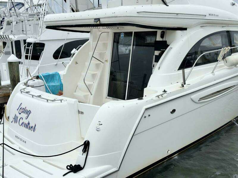 2007 Meridian 411 Sedan