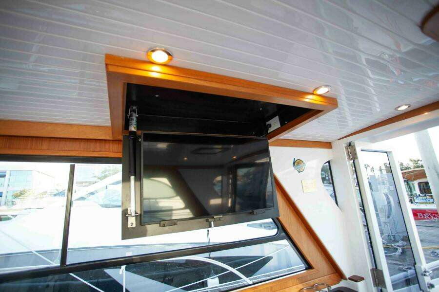 2024 True North Outboard Express