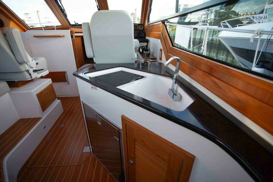 2024 True North Outboard Express