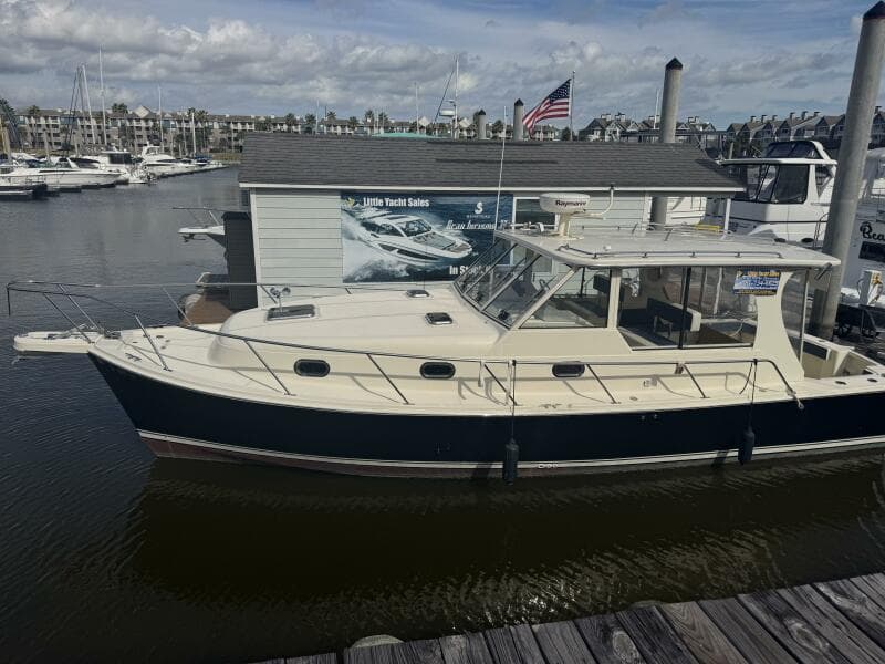2008 Mainship 34 Pilot Hardtop