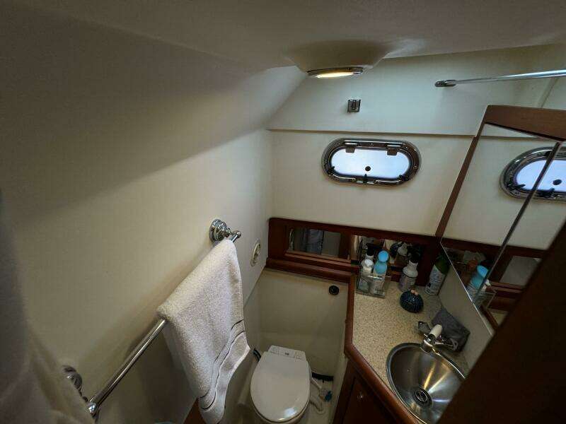 2008 Mainship 34 Pilot Hardtop
