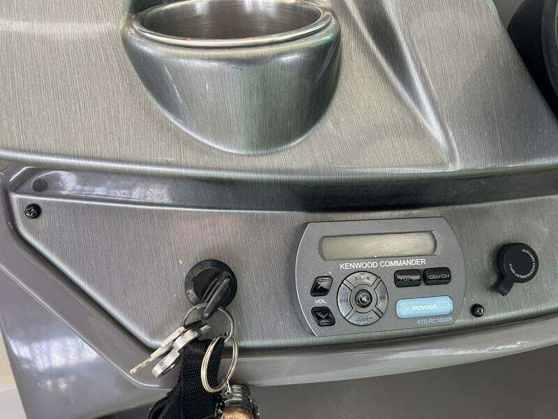 23.1 Stereo Controller