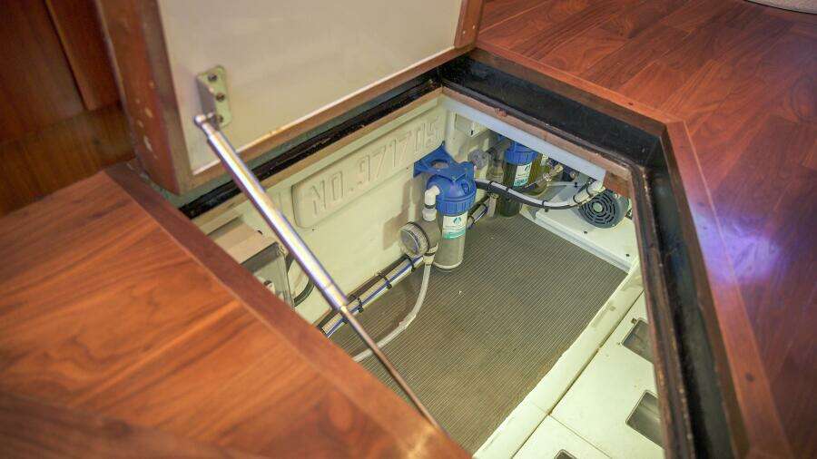 1991 Monterey 65 Convertible Emma Ruth