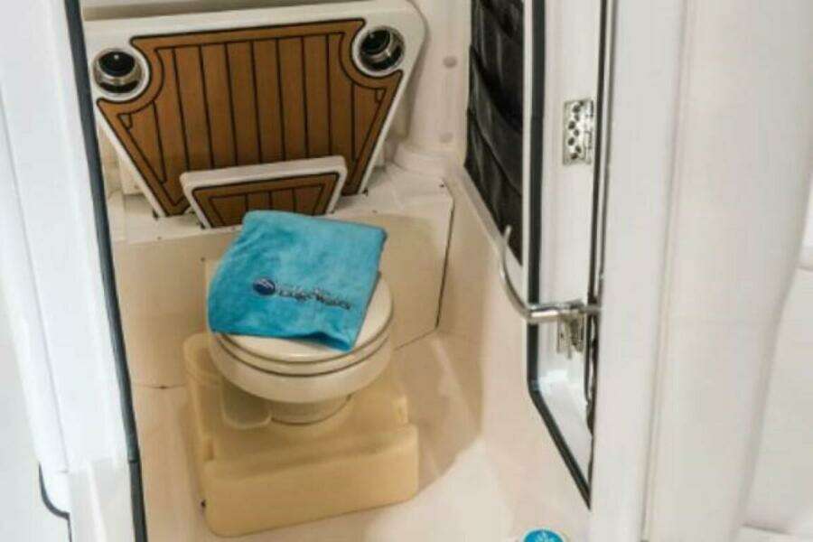 2025 Edgewater 230CC