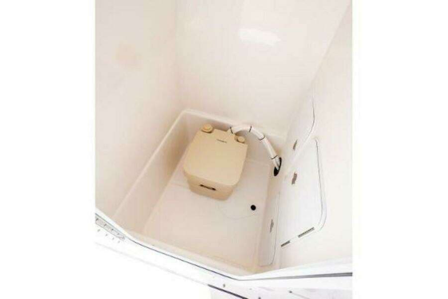 2025 Edgewater 245CC