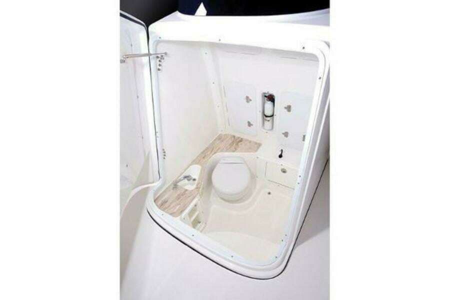 2025 Edgewater 262CC