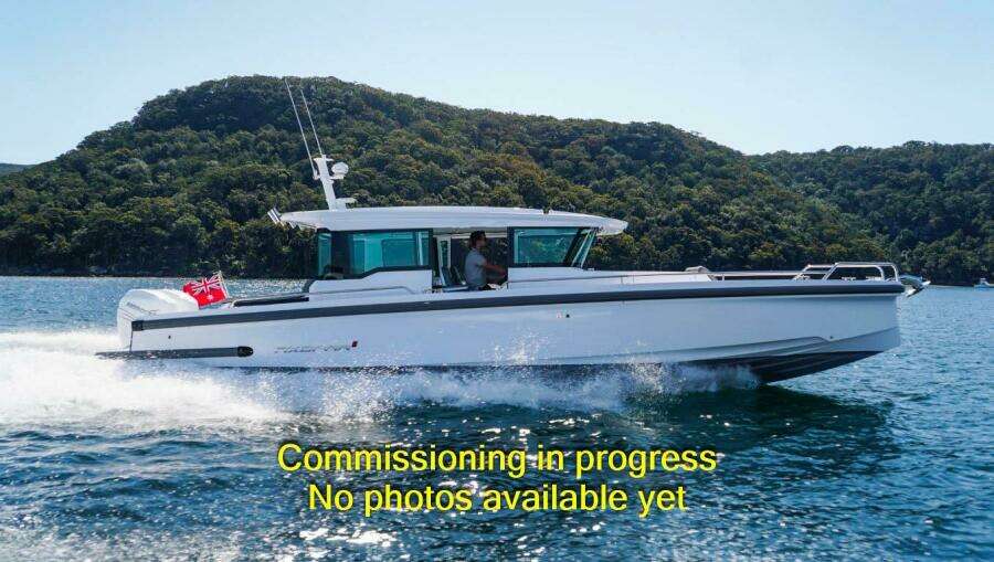 2024 Axopar 37XC CROSS CABIN