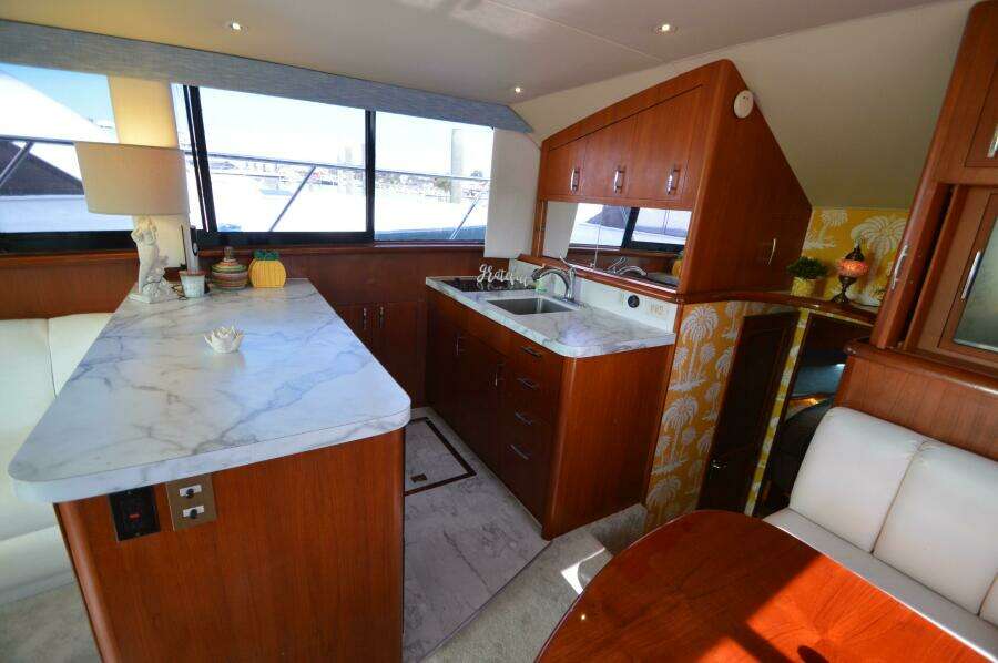 1995 Ocean 48 Cockpit Motor Yacht