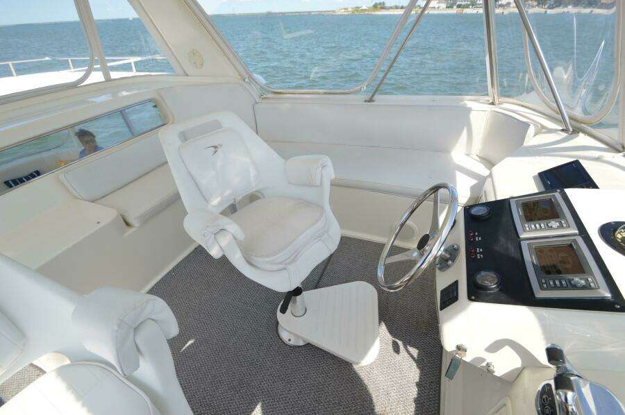 1995 Ocean 48 Cockpit Motor Yacht
