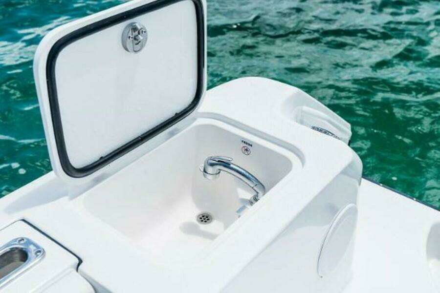 2025 Edgewater 325CC