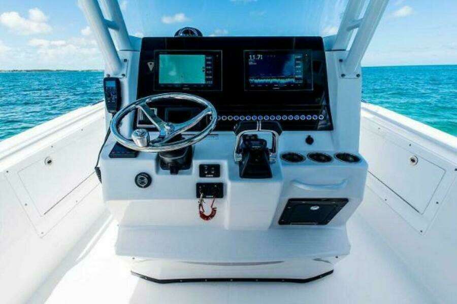 2025 Edgewater 325CC