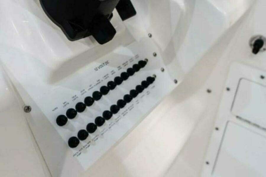 2025 Edgewater 280CX