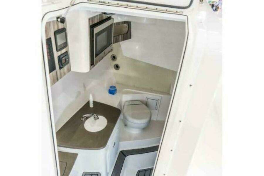 2025 Edgewater 280CX