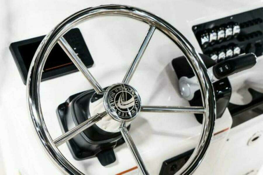 2025 Edgewater 208CC